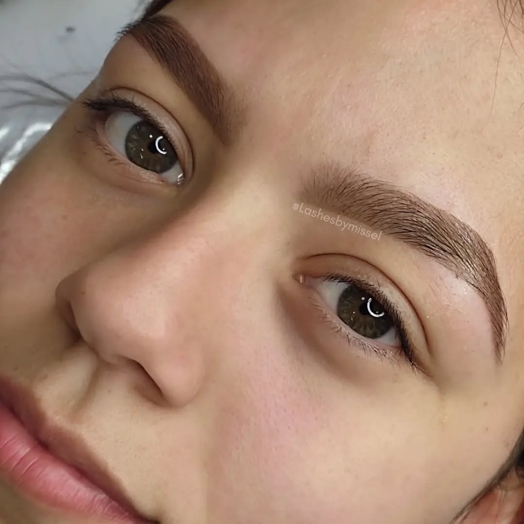 Cejas realizadas por Missel Beauty